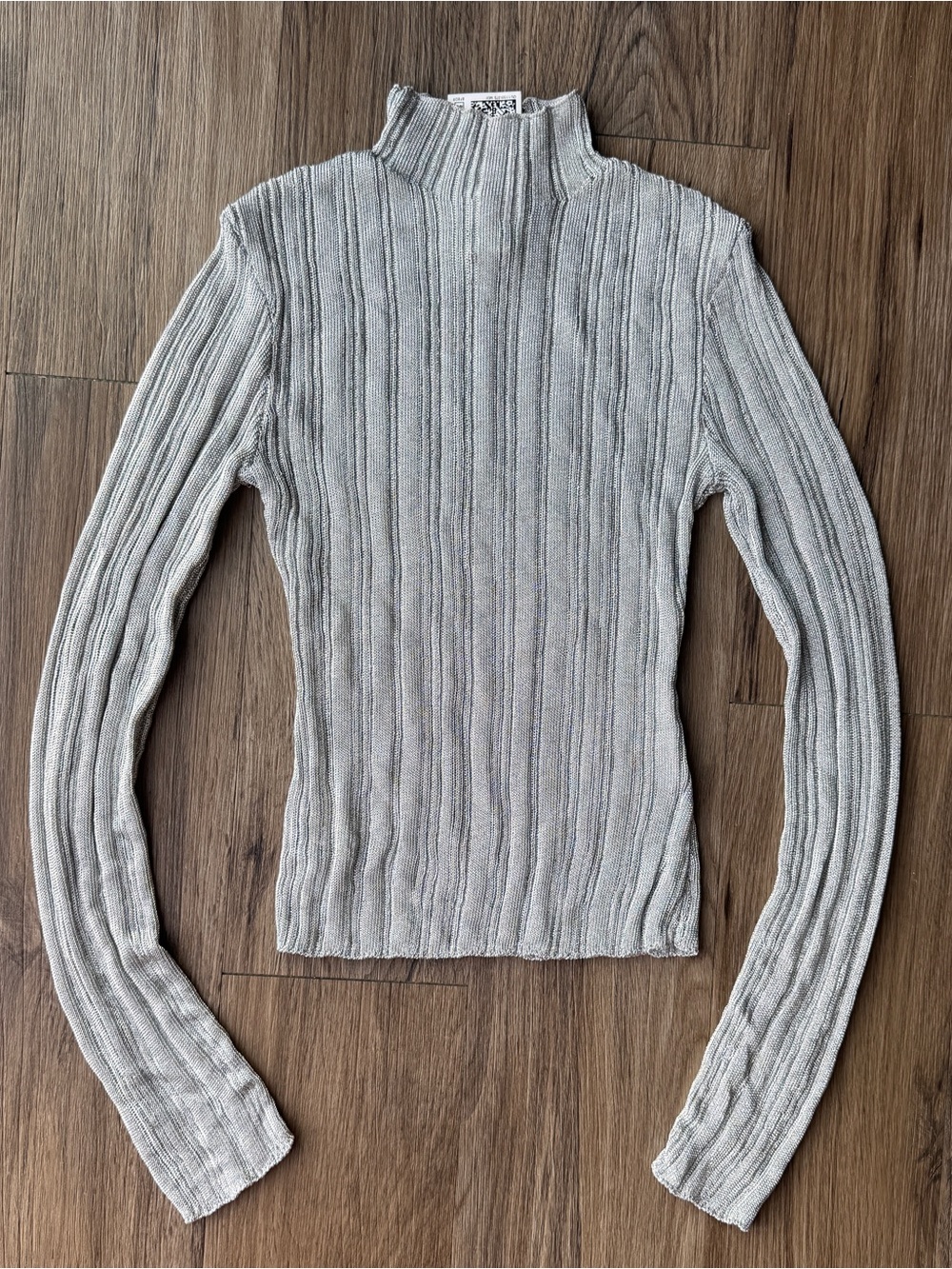 NWT H&M Women’s Metallic Silver Ribbed Knit Mock Neck Long Sleeve Top Y2K
